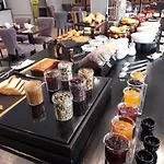 Au Relais Saint-Éloi, Tours Hotel