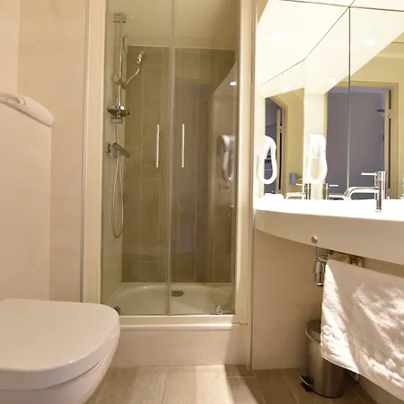 Au Relais Saint-eloi, Szálloda 3*