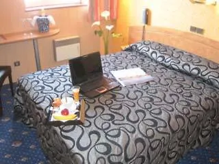 The Originals City, Au Relais Saint-eloi, Готель