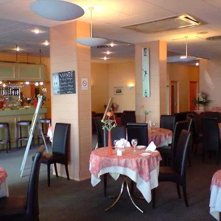 酒店 原始城市,奥雷莱斯圣埃洛伊,图尔