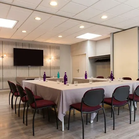 Готель The Originals City, Au Relais Saint-eloi,