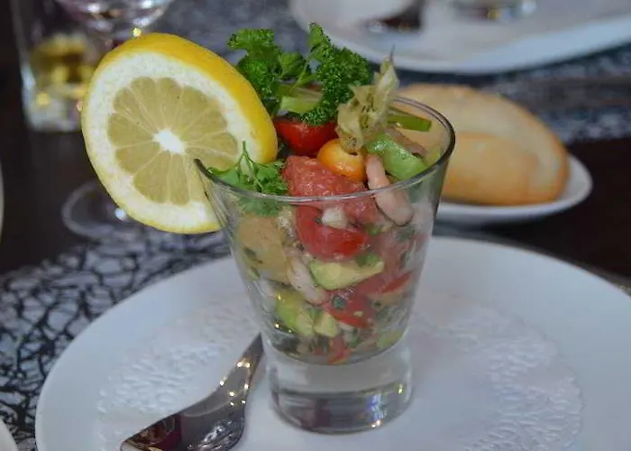 The Originals City, Au Relais Saint-éloi,