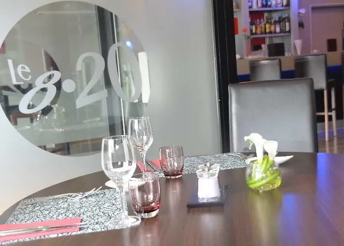 Au Relais Saint-eloi, מלון 3*