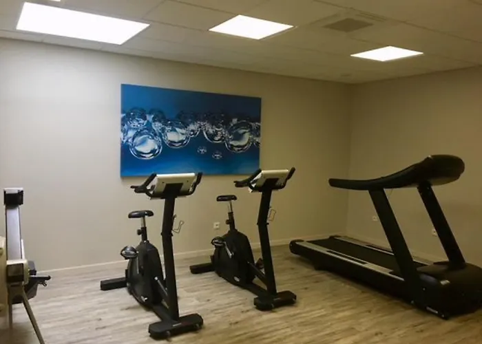 Hotel The Originals City, Au Relais Saint-éloi, 3*