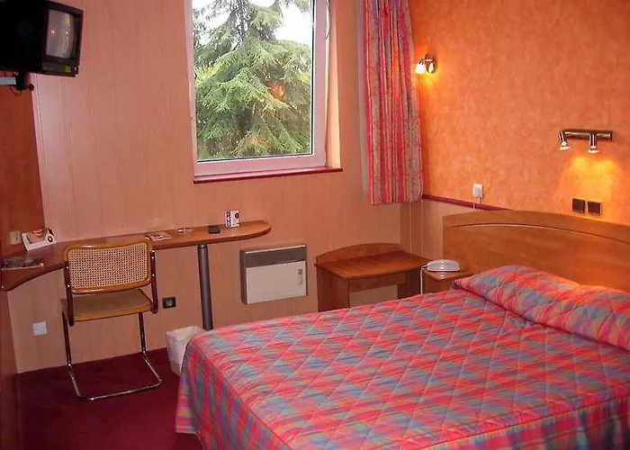 Au Relais Saint-eloi, 3* 图尔