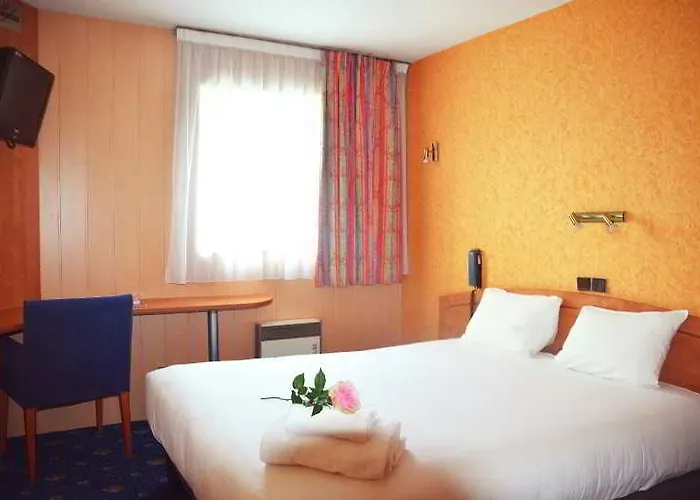 Hotel The Originals City, Au Relais Saint-éloi, Tours